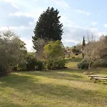 Ledonia Πανσιόν